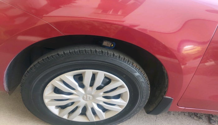 2021 Maruti Dzire VXI, Petrol, Manual, 37,425 km, tyre