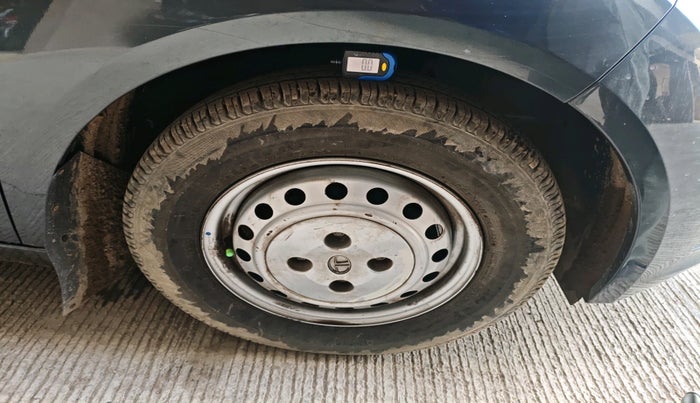 2021 Tata ALTROZ XM PETROL, Petrol, Manual, 13,851 km, tyre