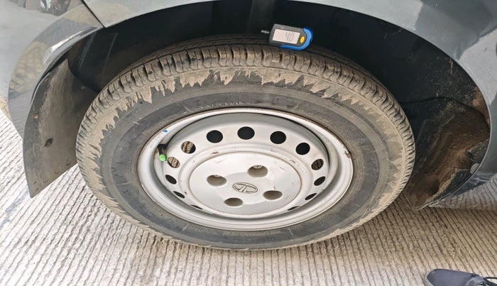 2021 Tata ALTROZ XM PETROL, Petrol, Manual, 13,851 km, tyre