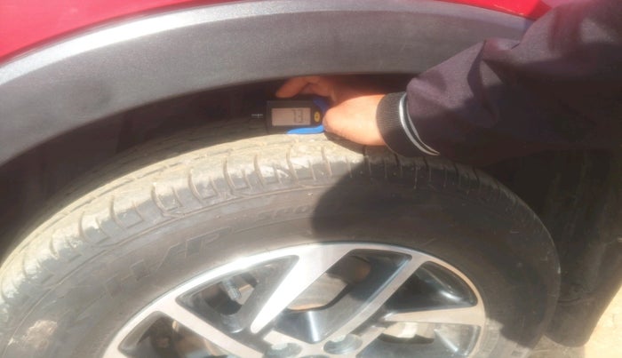 2024 Mahindra XUV300 W8 (O) 1.2 PETROL, Petrol, Manual, 11,983 km, tyre