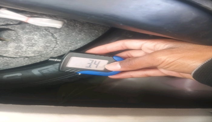 2024 Mahindra XUV300 W8 (O) 1.2 PETROL, Petrol, Manual, 11,983 km, tyre