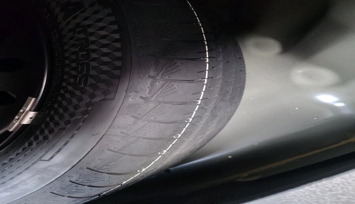 2024 Maruti Grand Vitara SIGMA SMART HYBRID, Petrol, Manual, 25,189 km, tyre