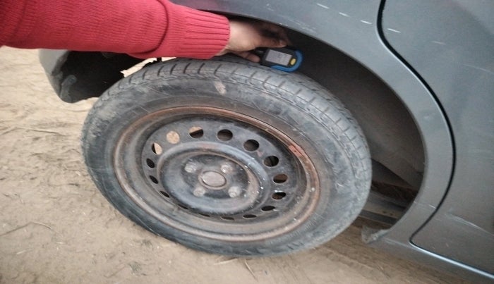 2011 Maruti Wagon R 1.0 VXI, Petrol, Manual, 99,060 km, tyre