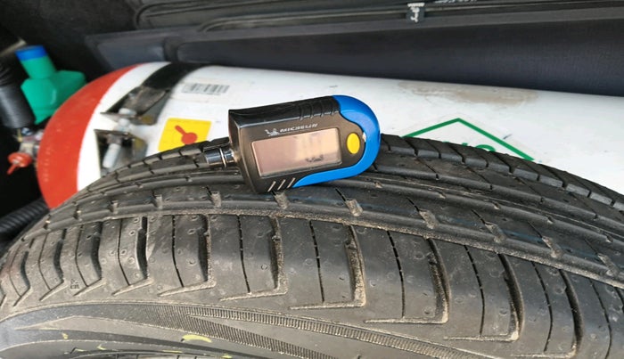 2021 Maruti New Wagon-R LXI CNG (O) 1.0, Petrol, Manual, 93,650 km, tyre