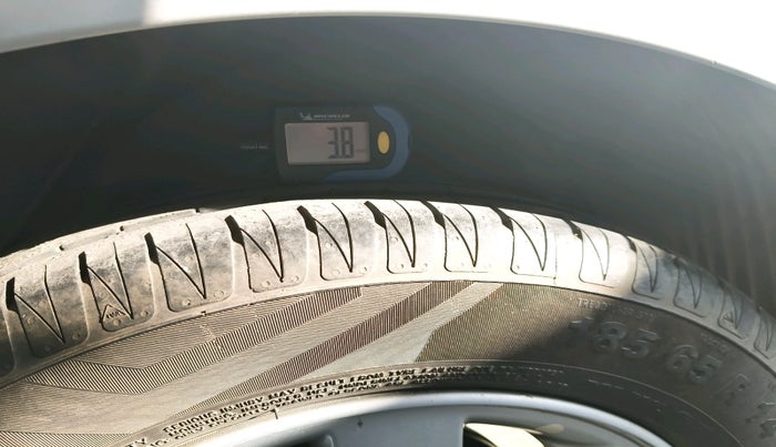 2013 Hyundai i20 SPORTZ 1.2, Petrol, Manual, 77,931 km, tyre