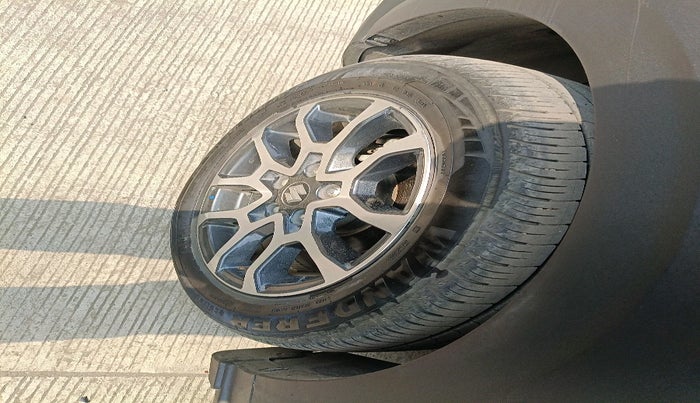 2024 Maruti XL6 ZETA AT, Petrol, Automatic, 12,598 km, tyre