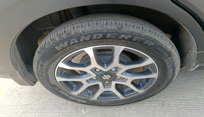 2024 Maruti XL6 ZETA AT, Petrol, Automatic, 12,598 km, tyre