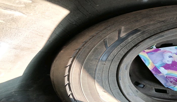 2011 Chevrolet Spark LT 1.0, Petrol, Manual, 67,983 km, tyre