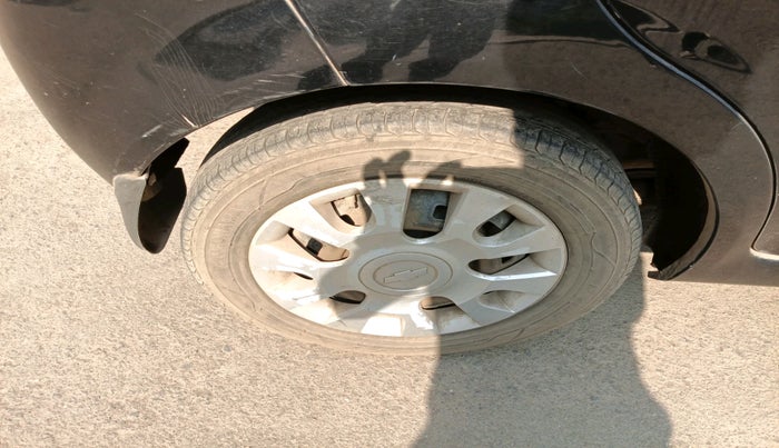 2011 Chevrolet Spark LT 1.0, Petrol, Manual, 67,983 km, tyre