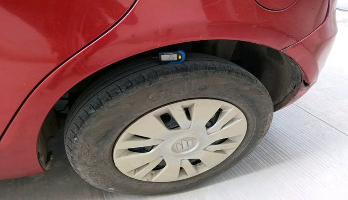 2012 Maruti Swift VDI, Diesel, Manual, 1,52,855 km, tyre