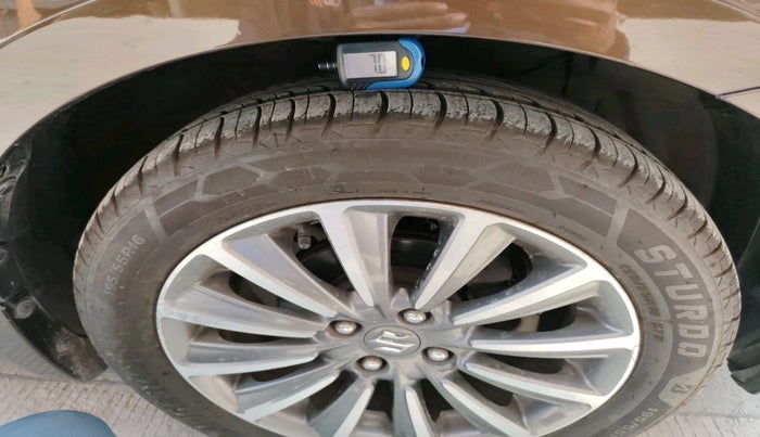 2018 Maruti Ciaz ALPHA  AT 1.5 SHVS PETROL, Petrol, Automatic, 1,36,073 km, tyre