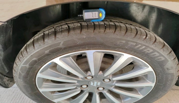 2018 Maruti Ciaz ALPHA  AT 1.5 SHVS PETROL, Petrol, Automatic, 1,36,073 km, tyre