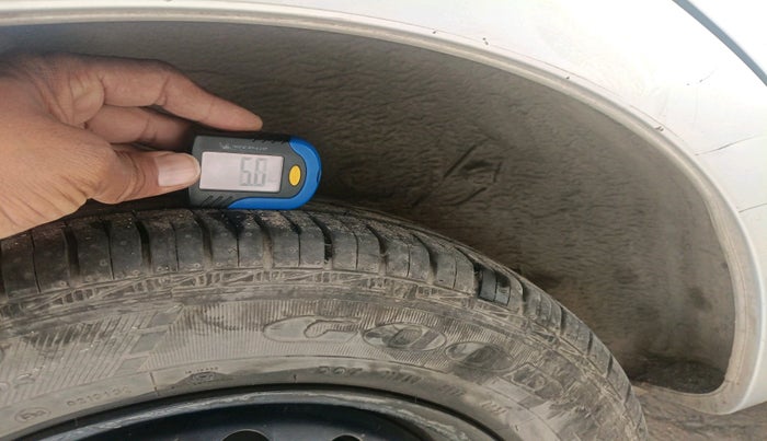 2011 Toyota Etios G, Petrol, Manual, 95,384 km, tyre