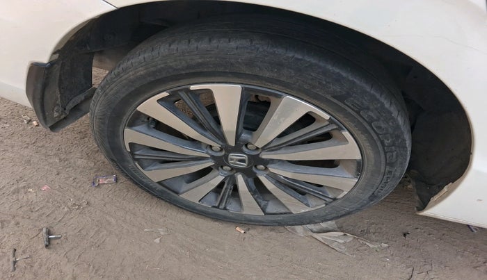 2023 Honda City 1.5L I-VTEC ZX CVT, Petrol, Automatic, 46,091 km, tyre