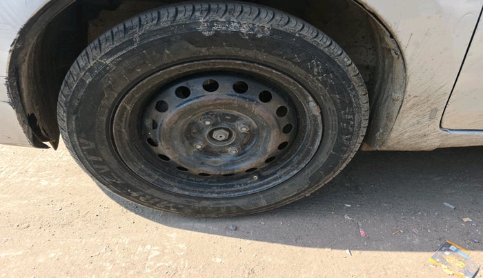 2014 Maruti Celerio VXI, Petrol, Manual, 2,48,082 km, tyre