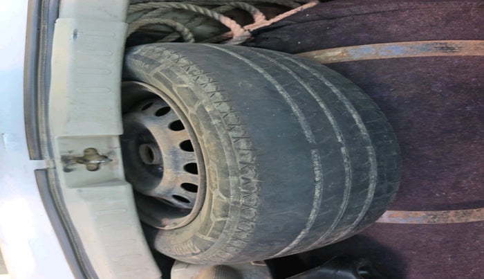 2014 Maruti Celerio VXI, Petrol, Manual, 2,48,082 km, tyre