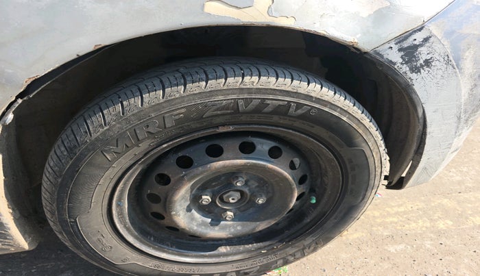 2014 Maruti Celerio VXI, Petrol, Manual, 2,48,082 km, tyre