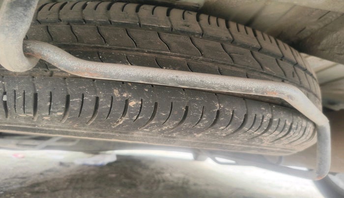 2021 Maruti XL6 ALPHA MT, Petrol, Manual, 57,550 km, tyre