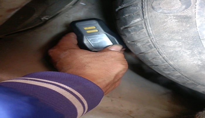 2011 Ford Figo ZXI 1.4 DIESEL, Diesel, Manual, 1,44,312 km, tyre