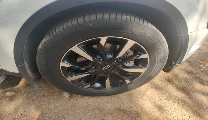 2021 Mahindra XUV500 W11 AT, Diesel, Automatic, 93,475 km, tyre