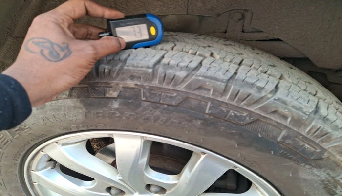 2018 Mahindra XUV500 W9 AT, Diesel, Automatic, 88,061 km, tyre