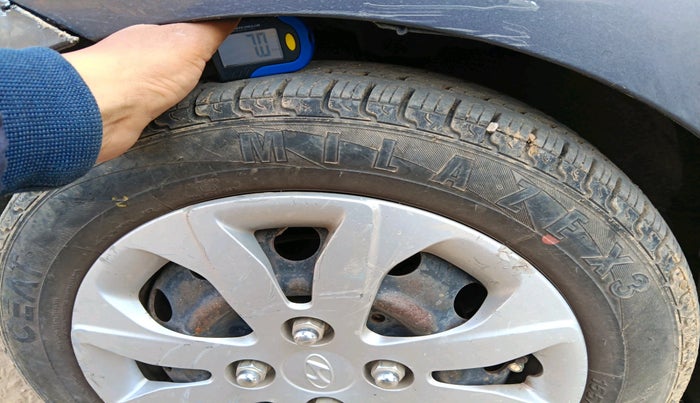 2014 Hyundai Eon MAGNA +, Petrol, Manual, 1,04,470 km, tyre