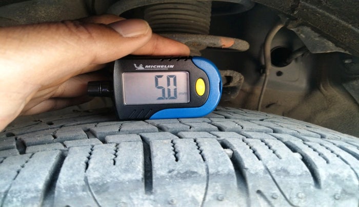 2022 Hyundai Creta E 1.5 DIESEL, Diesel, Manual, 1,00,698 km, tyre