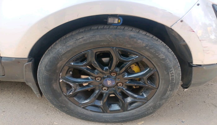 2013 Ford Ecosport TITANIUM 1.5L DIESEL, Diesel, Manual, 58,796 km, tyre