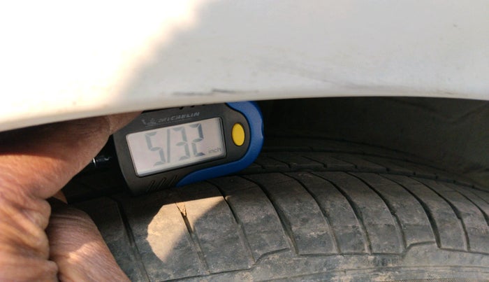 2014 Hyundai Grand i10 ASTA 1.2 KAPPA VTVT, Petrol, Manual, 83,885 km, tyre