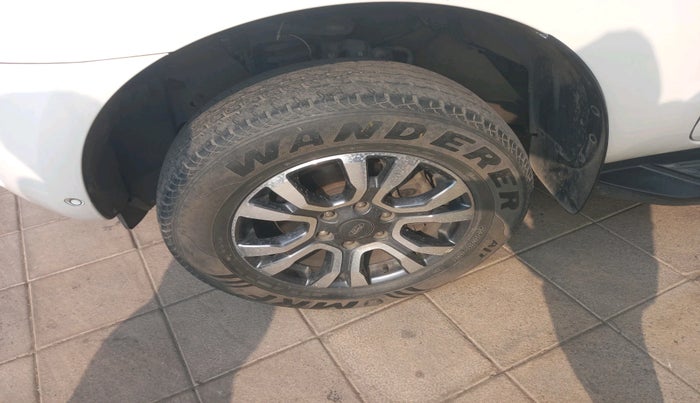 2021 Ford Endeavour TITANIUM PLUS 2.0 4X4 AT SUNROOF, Diesel, Automatic, 70,048 km, tyre