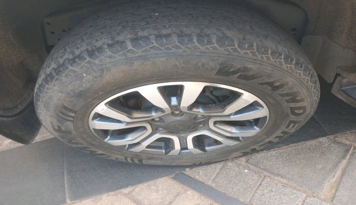 2021 Ford Endeavour TITANIUM PLUS 2.0 4X4 AT SUNROOF, Diesel, Automatic, 70,048 km, tyre