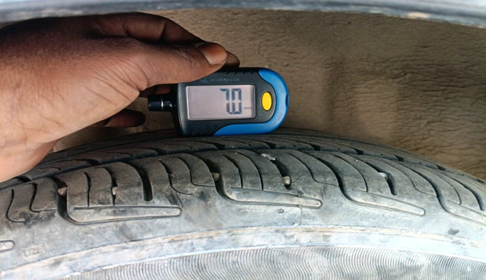 2015 Honda Amaze 1.2L I-VTEC S, Petrol, Manual, 70,864 km, tyre