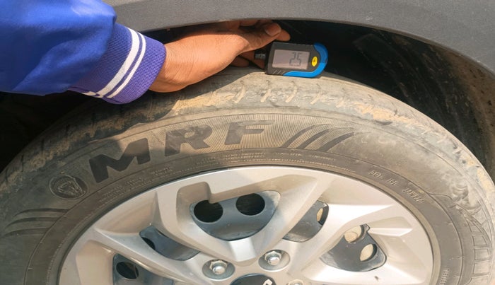 2022 KIA CARENS PREMIUM 1.4 PETROL 7 STR, Petrol, Manual, 48,892 km, tyre