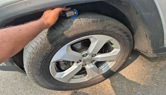 2017 Jeep Compass LONGITUDE (O) 2.0 DIESEL, Diesel, Manual, 94,865 km, tyre