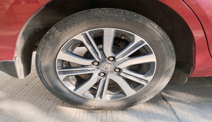 2022 Honda Amaze 1.2L I-VTEC VX CVT, Petrol, Automatic, 49,927 km, tyre