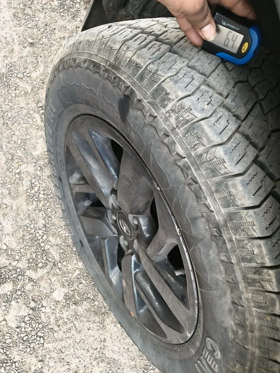 2022 Tata Harrier XZ PLUS 2.0L KAZIRANGA, Diesel, Manual, 93,298 km, tyre