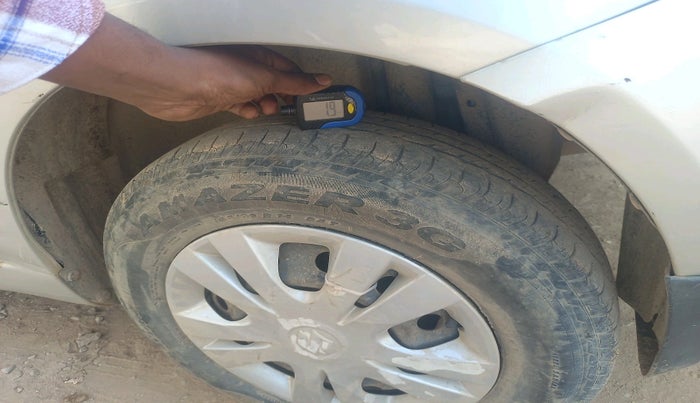 2014 Maruti Swift VXI, Petrol, Manual, 42,643 km, tyre