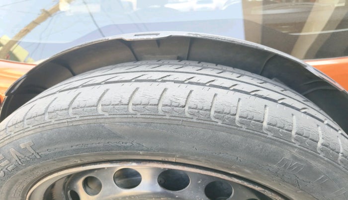 2014 Ford Ecosport AMBIENTE 1.5L DIESEL, Diesel, Manual, 98,880 km, tyre