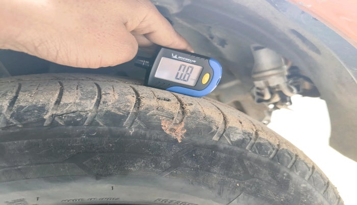 2014 Ford Ecosport AMBIENTE 1.5L DIESEL, Diesel, Manual, 98,880 km, tyre