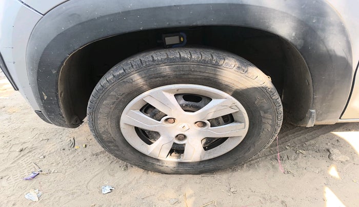 2016 Renault Kwid RXT 0.8, Petrol, Manual, 98,039 km, tyre