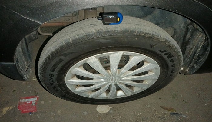 2016 Maruti Swift Dzire VXI, Petrol, Manual, 91,209 km, tyre