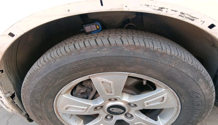 2012 Mahindra XUV500 W8, Diesel, Manual, 1,47,703 km, tyre