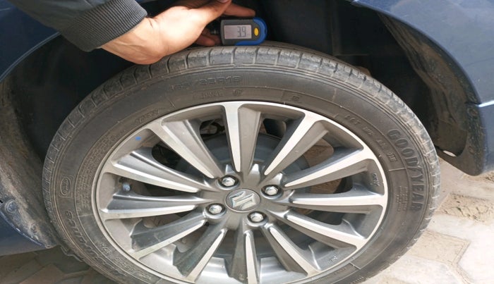 2019 Maruti Ciaz ALPHA  AT 1.5 SHVS PETROL, Petrol, Automatic, 42,718 km, tyre