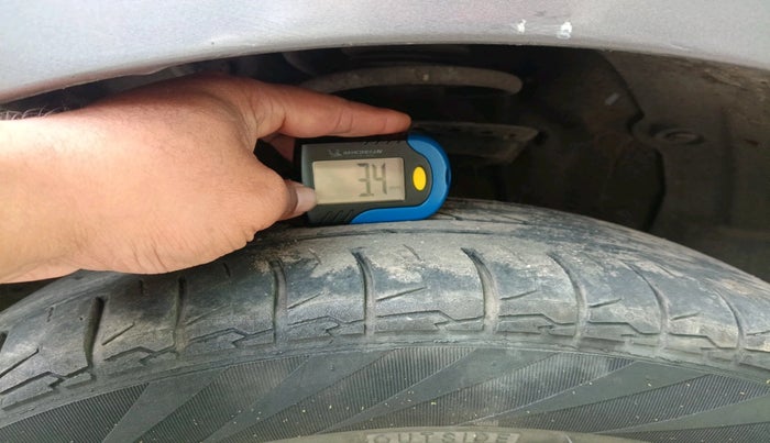 2017 Hyundai Elite i20 ASTA 1.2, Petrol, Manual, 57,216 km, tyre