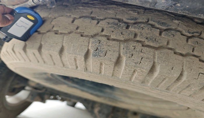 2011 Mahindra Scorpio VLX 2WD, Diesel, Manual, 1,49,560 km, tyre