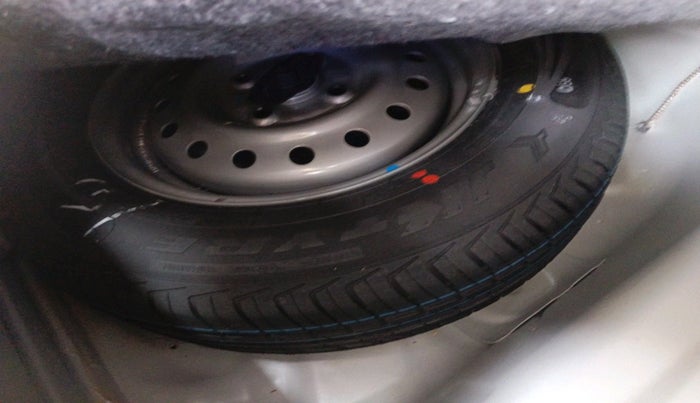 2024 Maruti New Wagon-R LXI 1.0, Petrol, Manual, 5,458 km, tyre