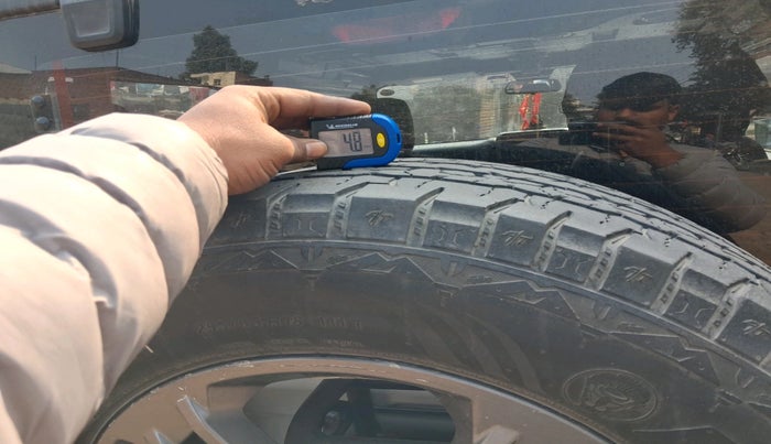 2023 Mahindra Thar LX P 2WD AT HT, Petrol, Automatic, 52,976 km, tyre