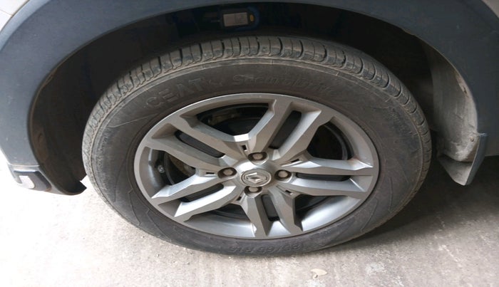 2020 Renault TRIBER RXZ, Petrol, Manual, 3,986 km, tyre