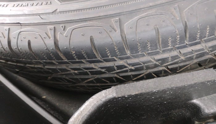 2018 Jeep Compass LIMITED 2.0 DIESEL, Diesel, Manual, 1,82,759 km, tyre