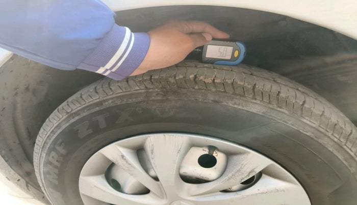 2017 Maruti Swift Dzire LDI, Diesel, Manual, 98,394 km, tyre